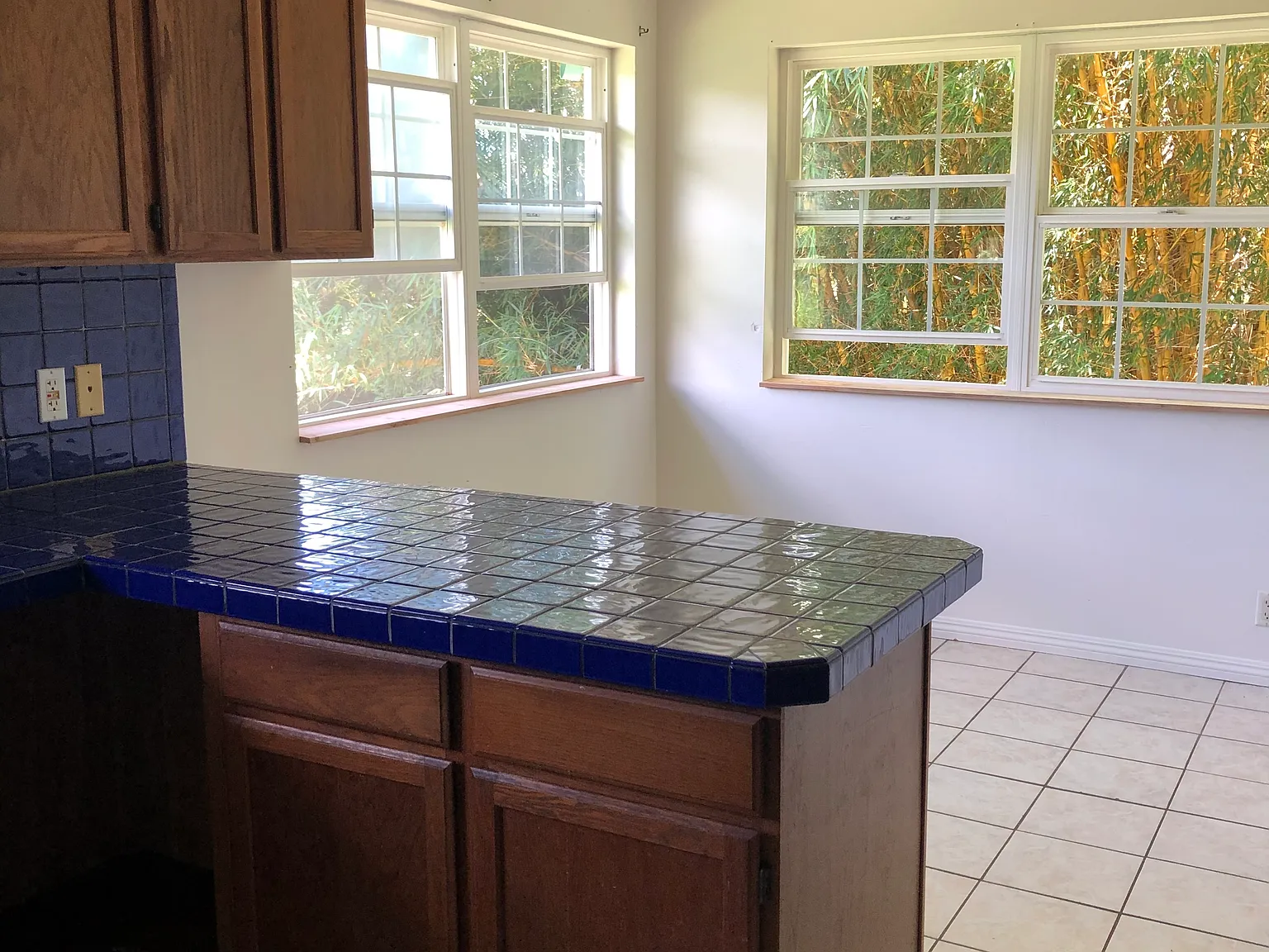 5 bed, 3020 sqft, $900 — Photo 4
