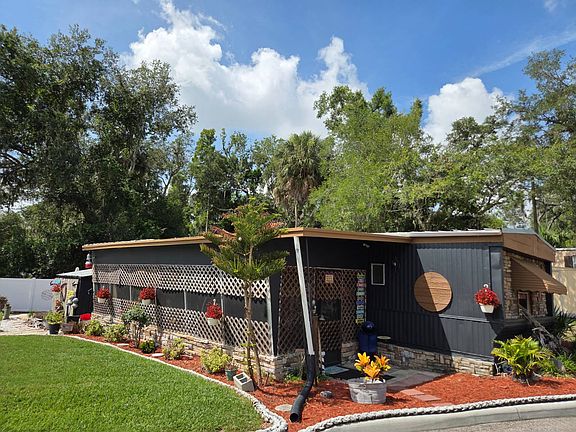 4th image of 6914 Waterfront Way