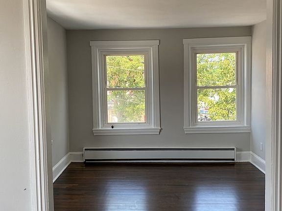 4th image of 132 Main St #3