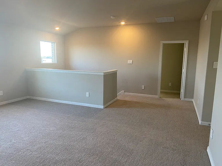 2129 Mustang Way — Photo 22