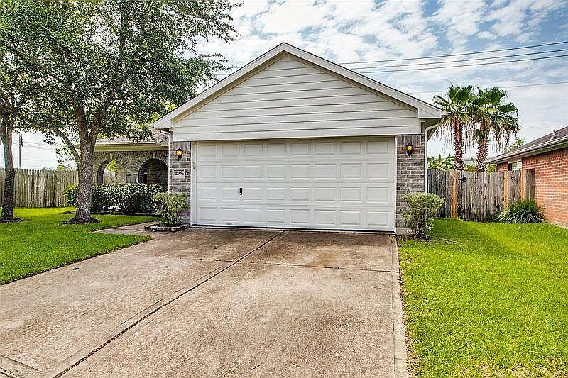 1st image of 2896 Sun River Ln
