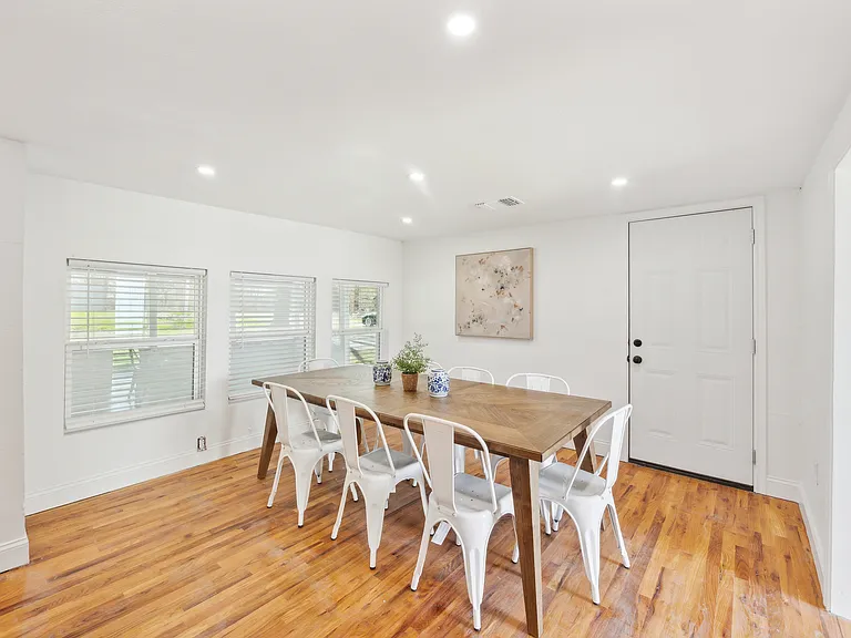 229 Sherman Dr — Photo 11