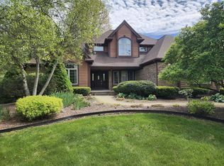 4959 Saint Andrews Ct, Ann Arbor, MI 48108