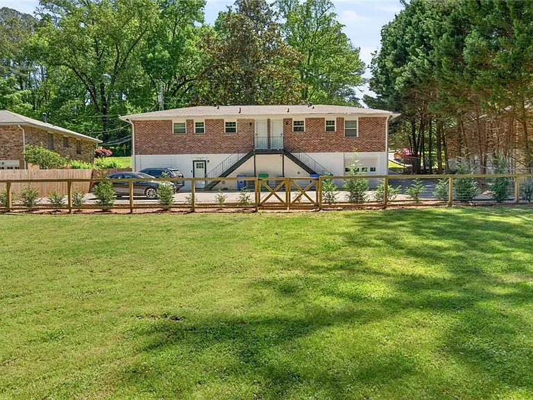 1360 Willivee Dr — Photo 13