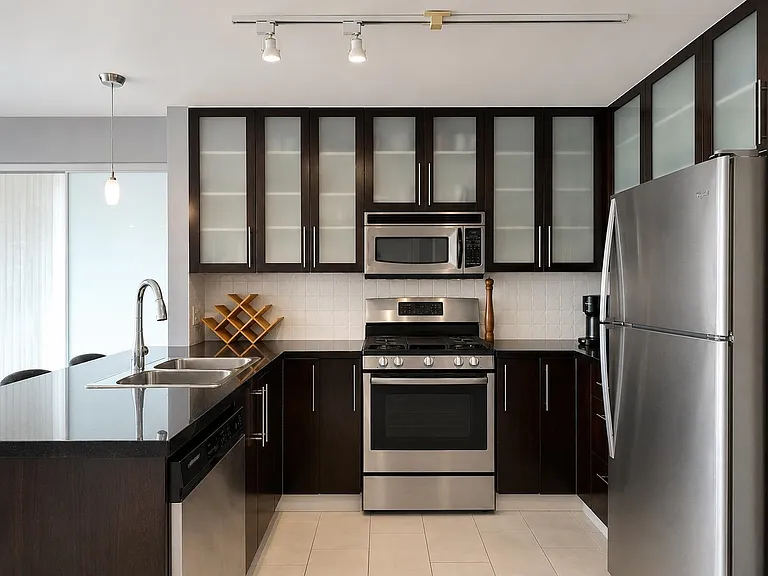 1225 Richards St #2203 — Photo 7