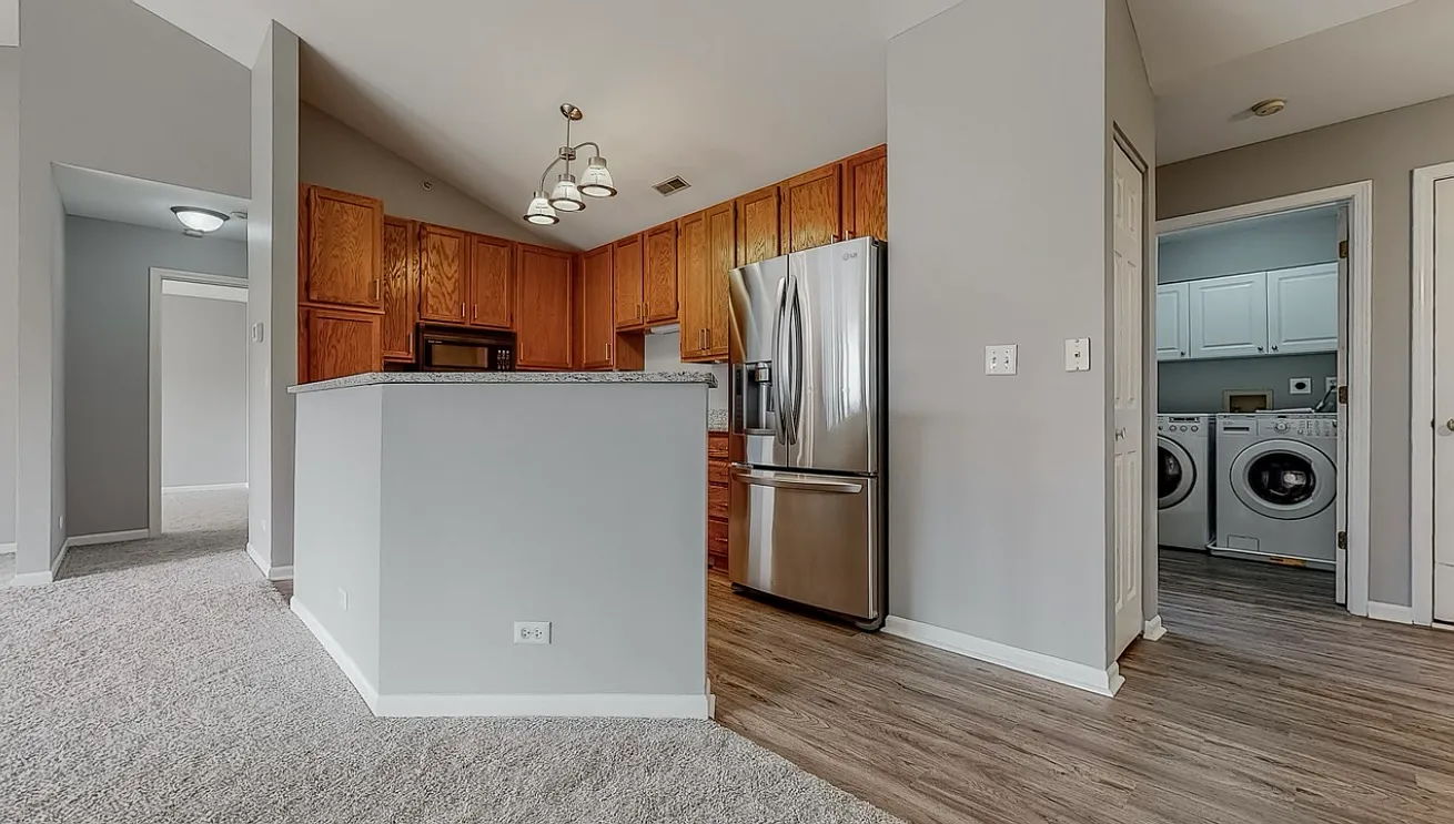 3 bed, 1488 sqft, $2,850 — Photo 1
