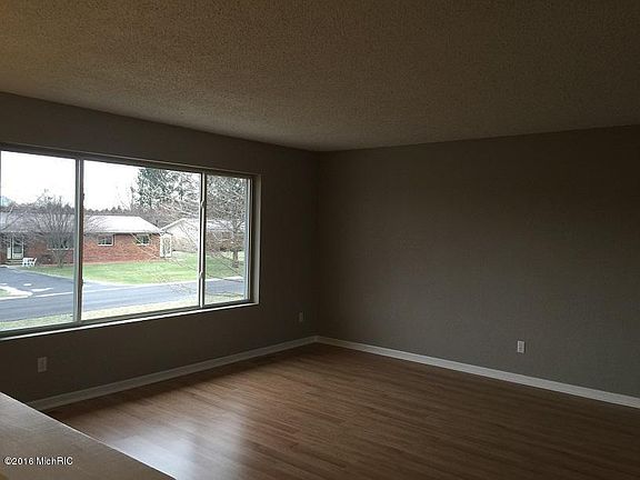 5th image of 5808 James Dr