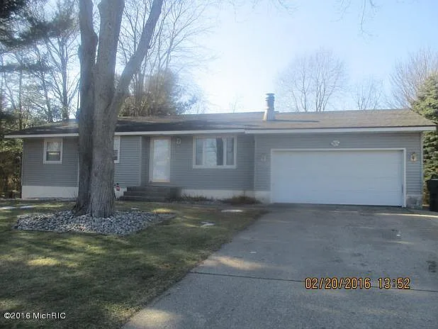 5325 Davis Rd photo 1