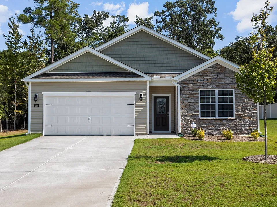284 Robert Pl
