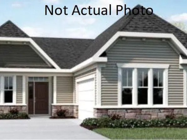 6033 Windcliff Dr, Grove City, OH 43123