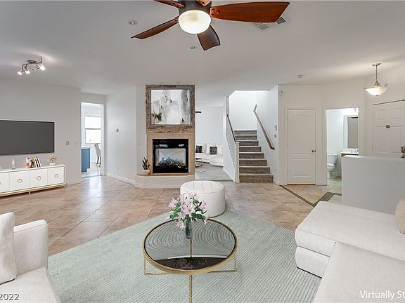 5th image of 703 Yew Barrow Ct