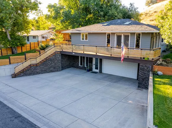 1302 Alger Ave, Cody, WY 82414