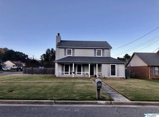 614 Leslie St SW, Decatur, AL 35603
