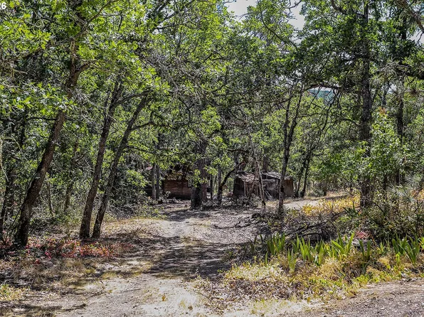 2300 Dry Creek Rd, Mosier, OR 97040