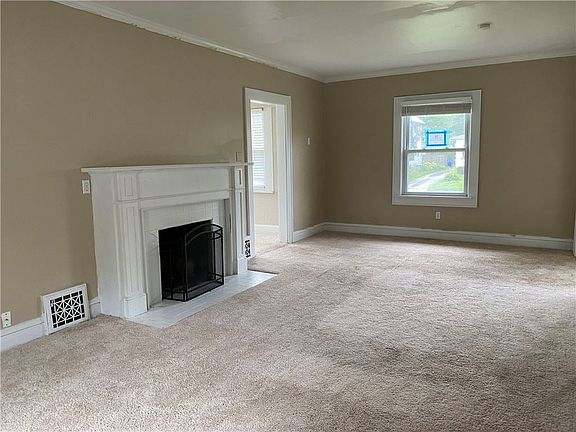 4th image of 215 E Euclid Ave