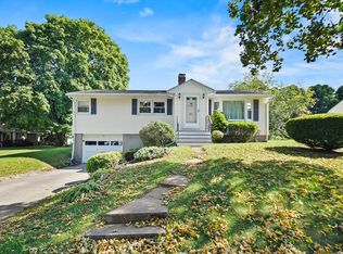 35 Tupelo Rd, Worcester, MA 01606