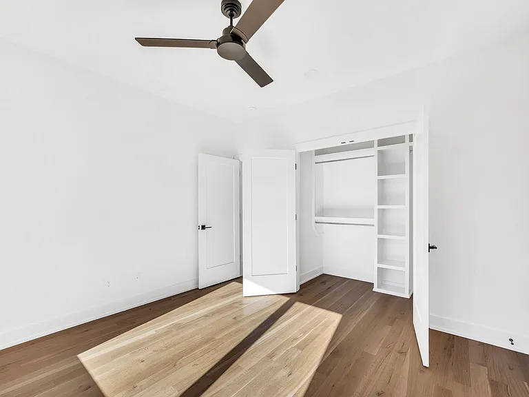 16 Willis St #B — Photo 51