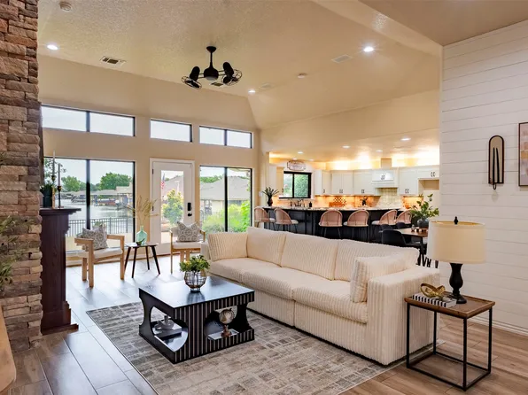 2325 River Rd, Granbury, TX 76048