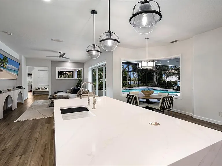 8009 Royal Birkdale Cir — Photo 25