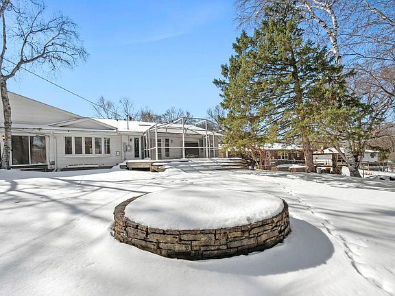 5th image of 10000 Maple Cir