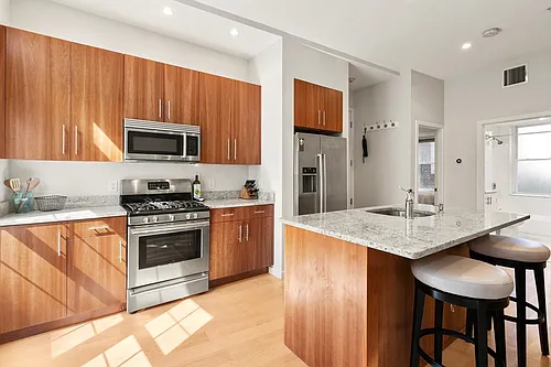 19 Cooper St #1 Photo 1