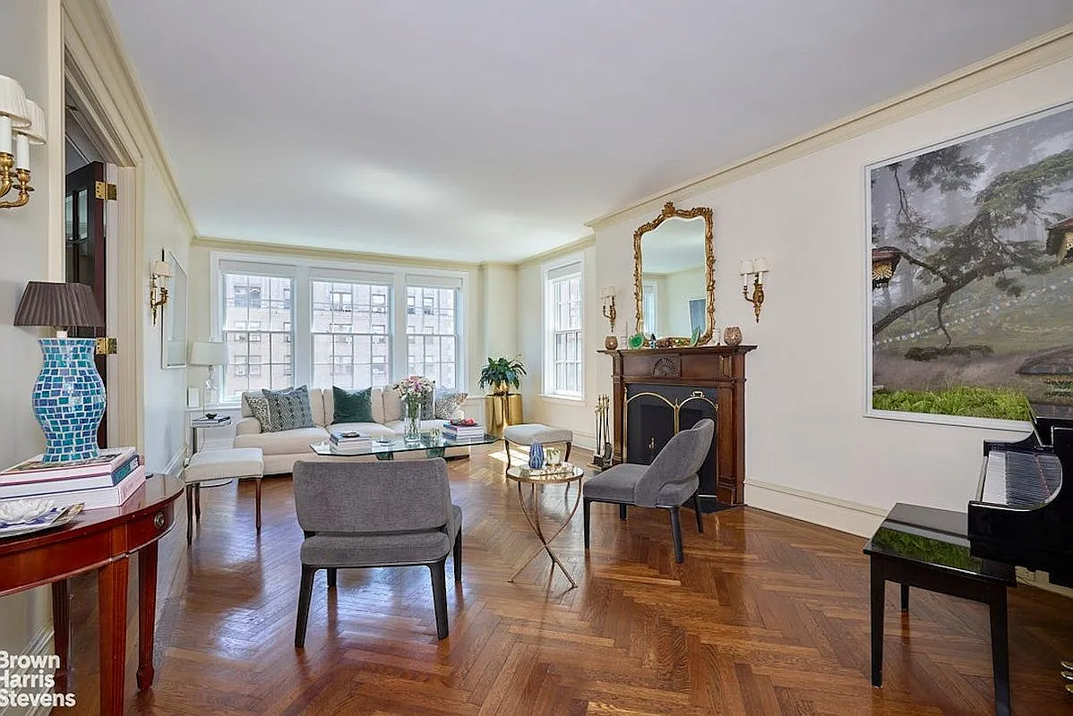 1088 Park Ave APT 11BC photo 1