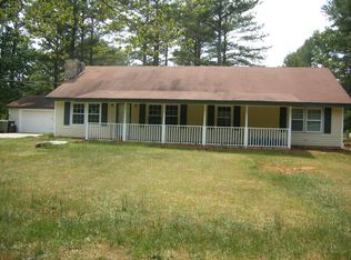 608 Adams Rd, Fayetteville, GA 30214