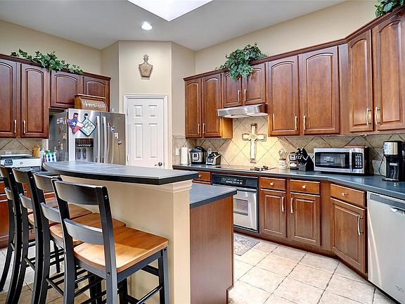 3rd image of 1714 Lake Eden Dr