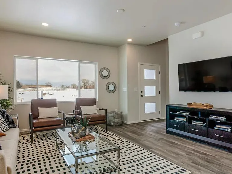 2844 Barnstormer St #5 — Photo 5