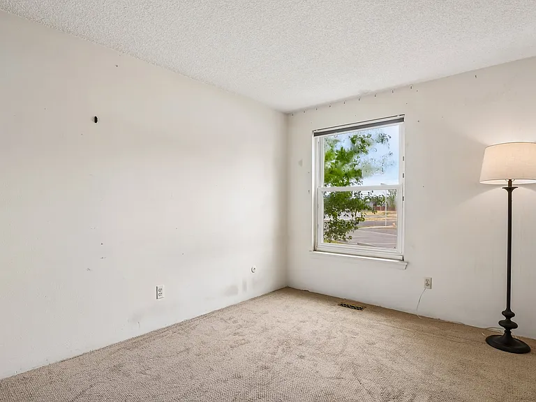 11922 Bellaire St #B — Photo 22