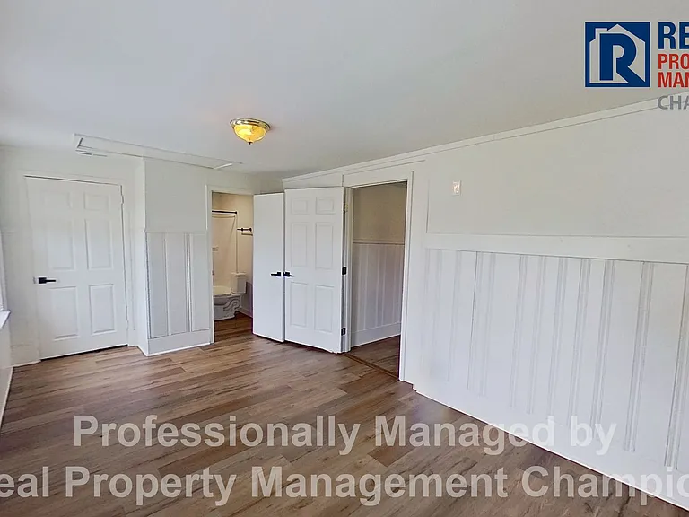 1314 Queen St — Photo 2