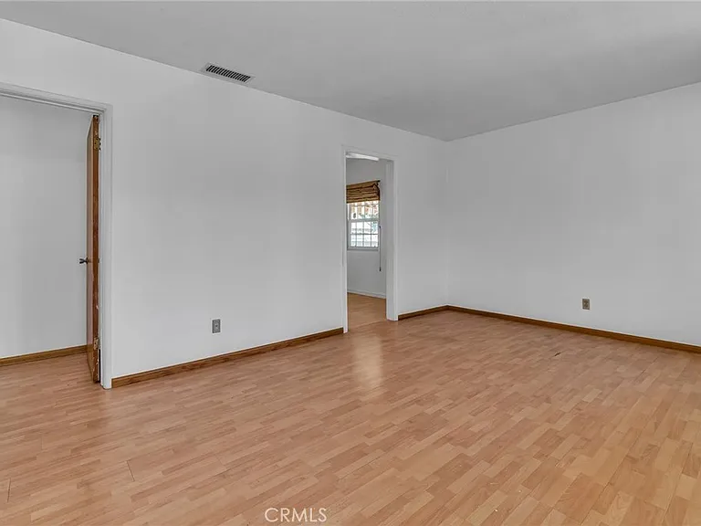 4129 W 134th St #FRONT — Photo 2