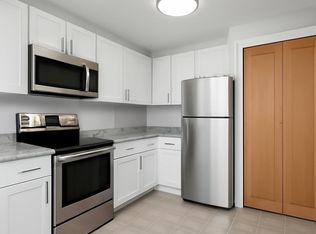 1053 Cromwell Ave APT 104, Saint Paul, MN 55114