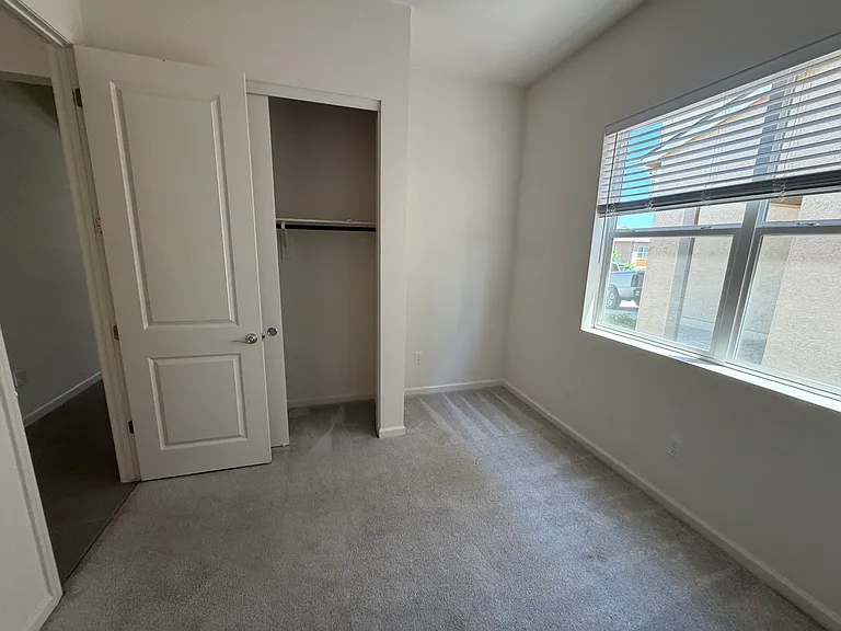 7693 Boulder Falls Dr — Photo 21