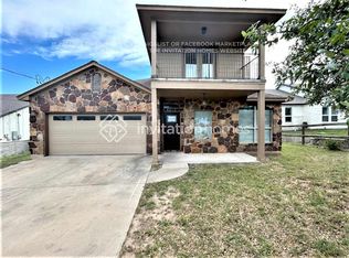 17209 Panorama Dr, Dripping Springs, TX 78620