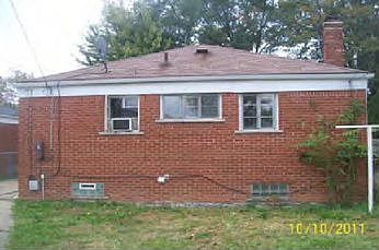 3rd image of 1711 Chandler Ave