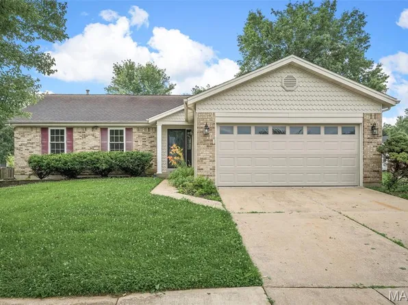 3767 Affirmed Dr, Florissant, MO 63034