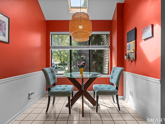 5th image of 27 Lindstrom Road #7C