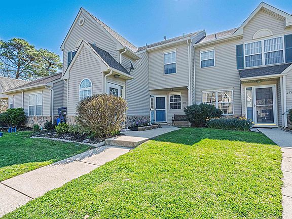 3rd image of 2714 Falcon Ct #2714