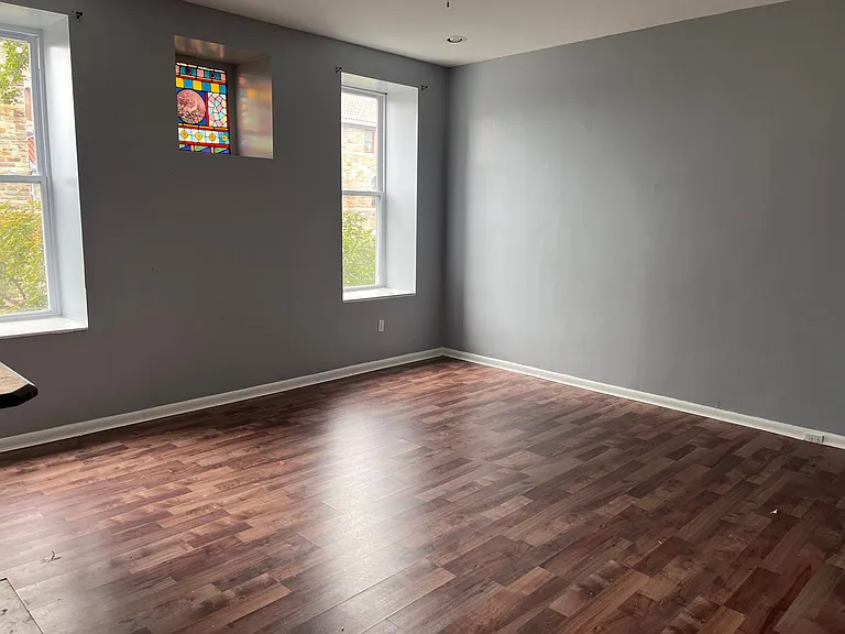 2203 Saint Paul St — Photo 13