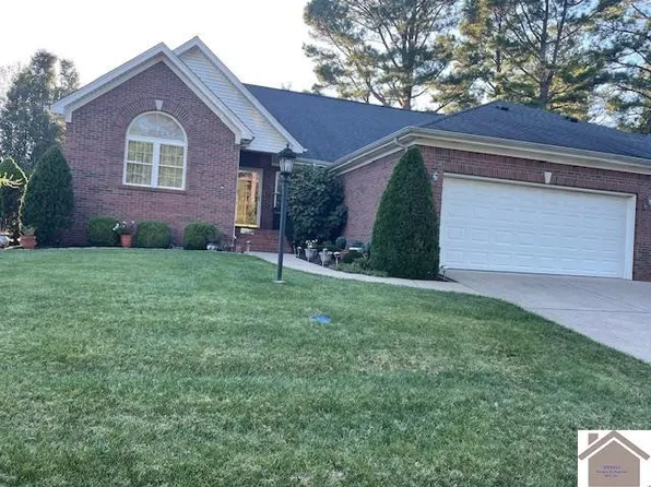 145 Cascade Dr, Paducah, KY 42003