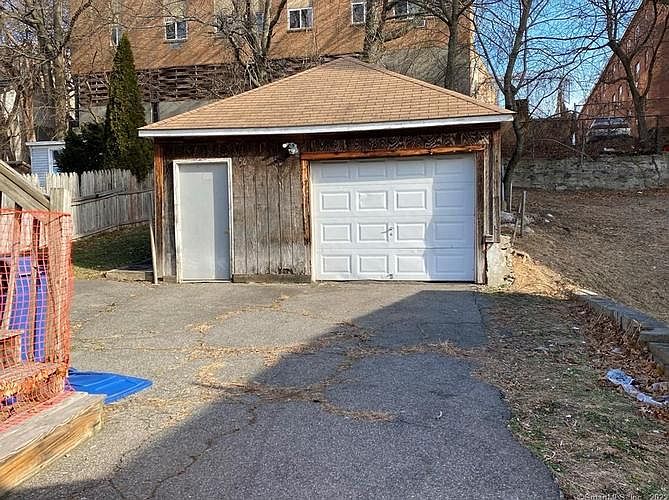 2nd image of 62 White St
