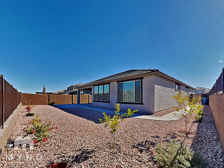 24598 W Concorda Dr — Photo 30