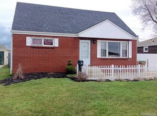 34 Nadine Dr, Cheektowaga, NY 14225