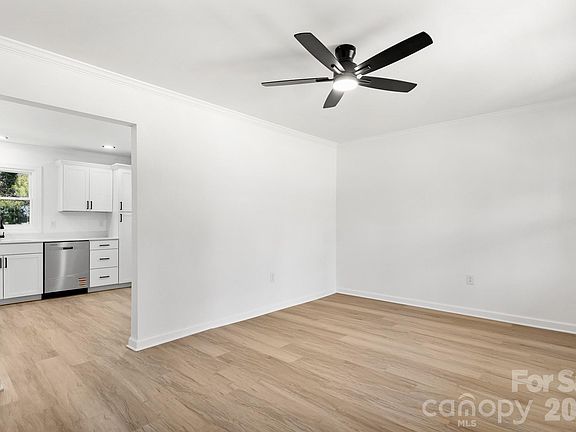 4th image of 3319 Fincher Blvd