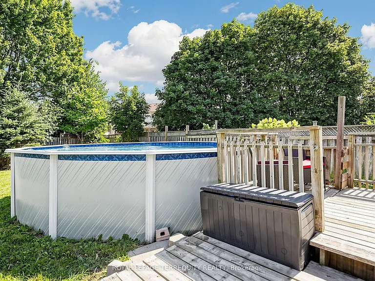 7 Yorkville Ct — Photo 45