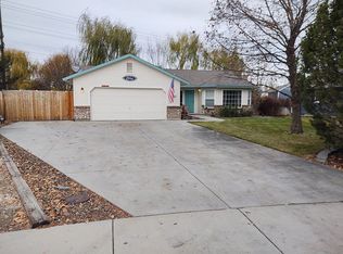 2950 W Pebblestone St, Meridian, ID 83646