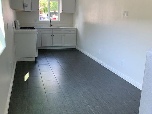 3rd image of 803 S Kalisher St