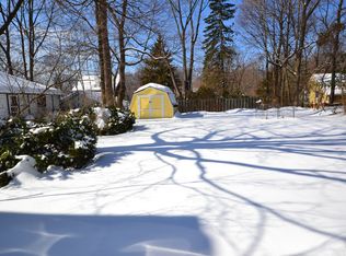 51 Riverside Dr, Suffern, NY 10901