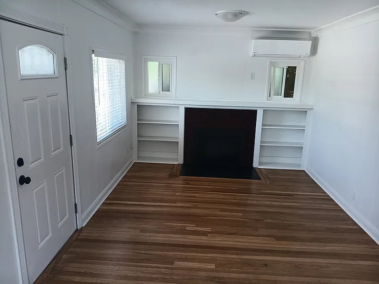 4533 Felton St — Photo 3